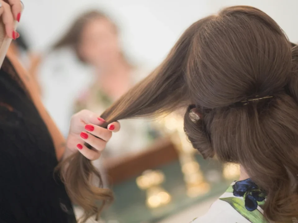 Programa Técnico en Peluquería y Belleza - Inesur - Formación para estilistas y profesionales de la belleza